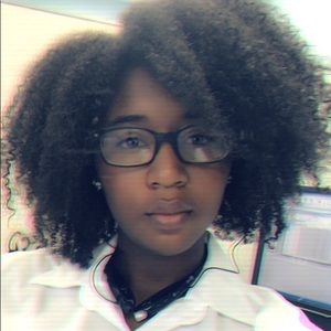 Meet your Posher, Brittany